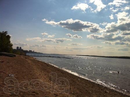 Продаю земельный участок в центре города на Берегу реки Волга.